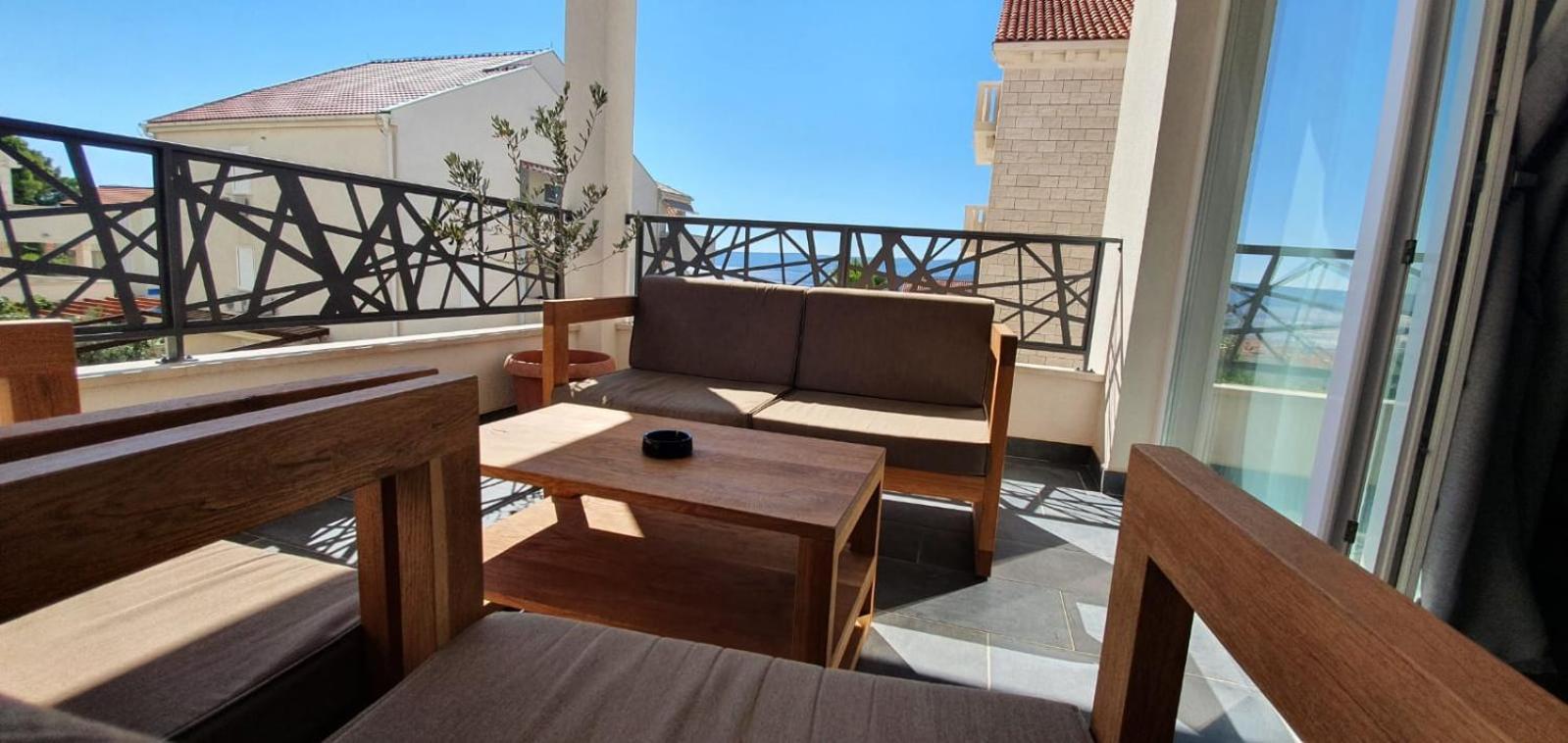 L&L Apartmani 1 Bol Exterior foto